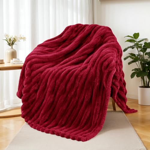 Exclusivo Mezcla Fleece Throw Blanket for Sofa, Super Soft Striped Jacquard Bed Blanket, Lightweight Fuzzy Cozy for All Seasons, 127x152 CM, Deep Red