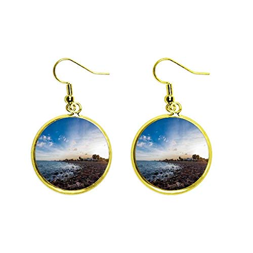Pendientes de playa dorados estilo mar luz foto pendientes largos para mujer