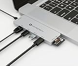 ★ VENTAJAS DEL VALOR AGREGADO: La compra del concentrador USB-C 7 en 2 también le proporcionará: una guía de bienvenida y configuración, una garantía de 12 meses. Estamos detrás de nuestros productos. Si algo no le parece correcto, contáctenos a través de los mensajes de Amazon. Nuestro equipo estará encantado de responder a sus consultas en 24 horas hábiles o menos a través de mensajes de Amazon. ADVERTENCIA: El concentrador USB C no funciona si la MacBook tiene una funda / cubierta / carcasa.