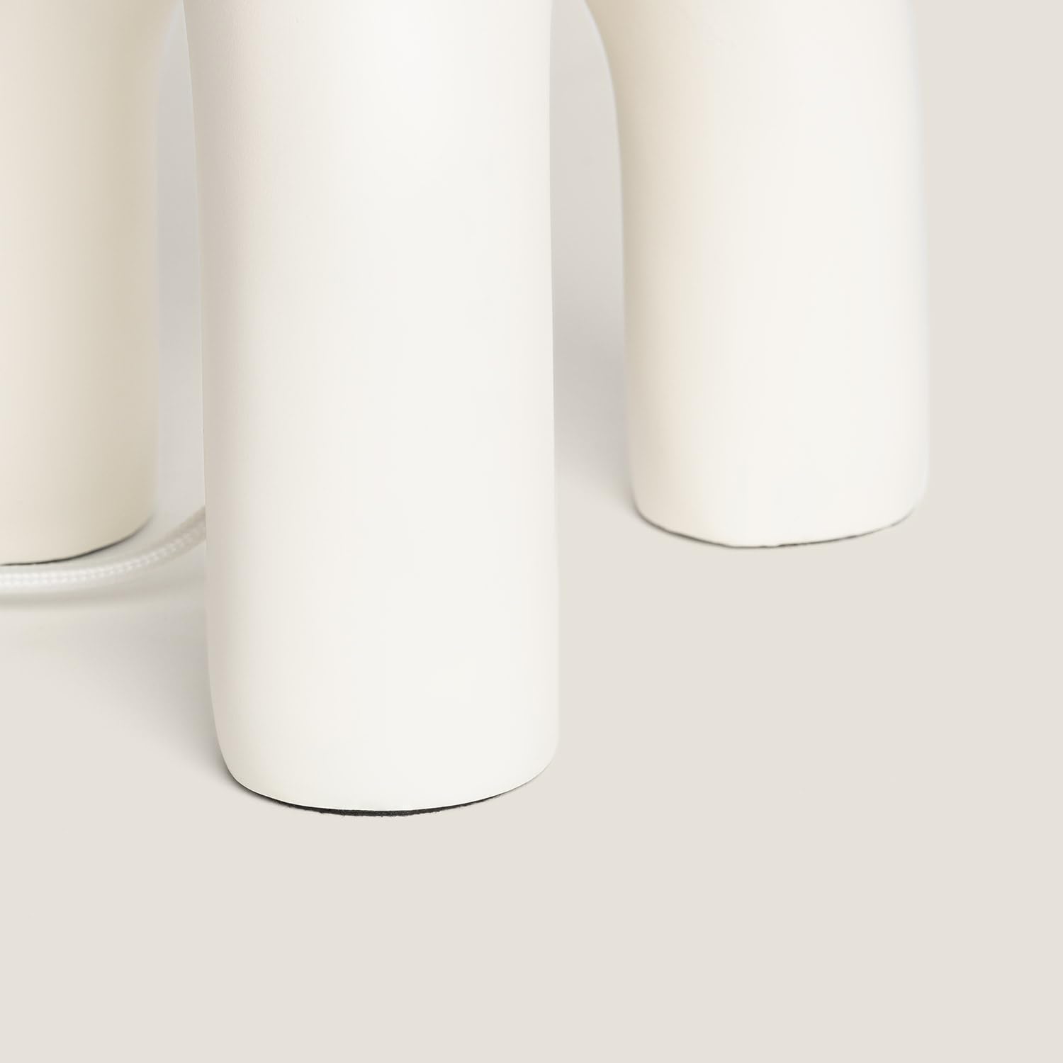 LEDKIA LIGHTING Lampe à Poser Papier Tressé et Résine Otilia Blanc