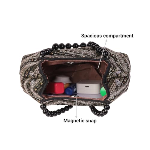 Image of Mochi Women's Fashionable Faux Leather Wristlet