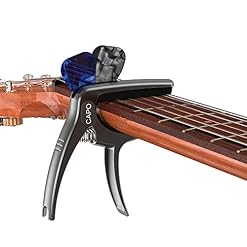 CANTUS Guitar Capo pour guitares acoustiques & électriques avec support de médiator intégré et 4 médiators - Les Beatles, Paul McCartney, John Lennon, RIngo Starr, George Harrison CANTUS Guitar Capo pour guitares acoustiques & électriques avec support de médiator intégré et 4 médiators – Image 6
