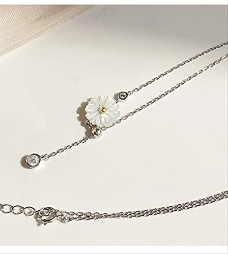 Collier pendentif coquillage marguerite raffiné de fête