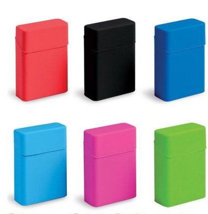 Takestopu00ae - Juego de 2u00a0portacigarrillos, cubre-cajetillas de silicona, color aleatorio