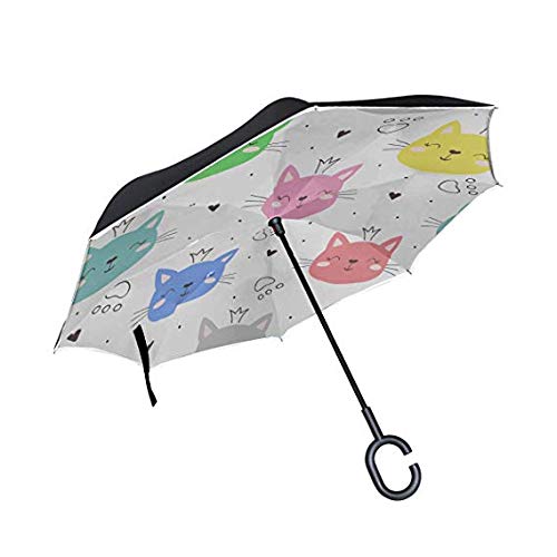 Parapluie de golf droit inversé idéal pour rester au sec en sortant de voiture