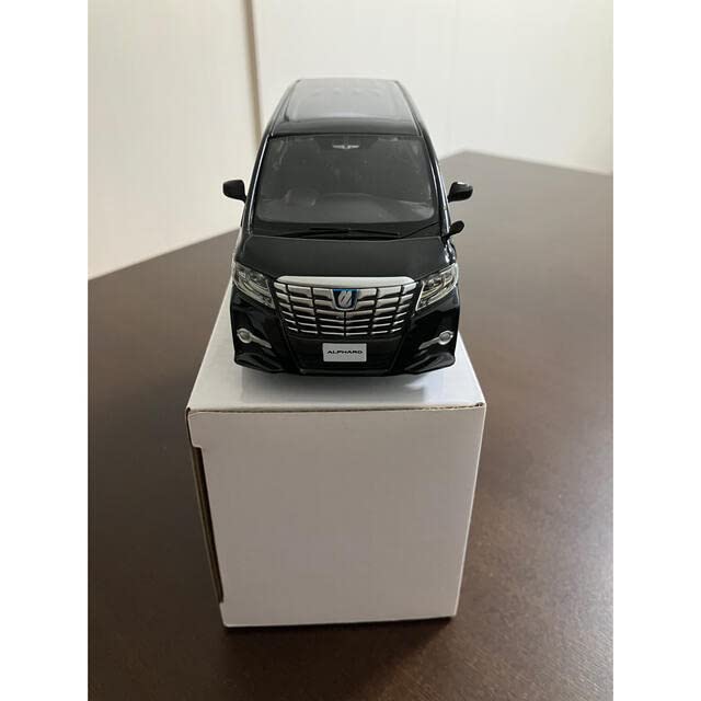 スケールミニカー　アルファード HYBRID SR ブラック 1/30 Amazon.co.jp: トヨタ アルファード HYBRID SR ミニカー30系前期 1/30
