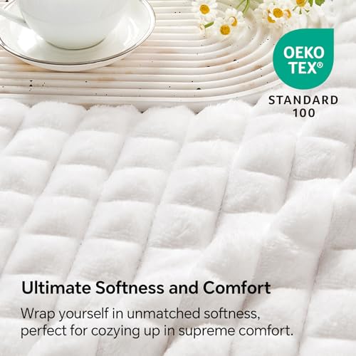 Image of BEDELITE 3D Checked White Fleece Throw Blanket for Couch, 50x60 Inches