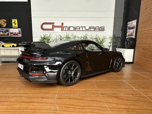 Maisto Porsche 911 GT3 2022 a escala 1:18 negro miniatura 3