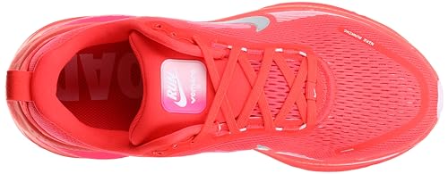 Nike Women's Vomero 18 Sneaker3