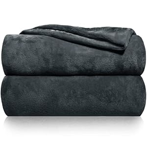 Gräfenstayn® Kuscheldecke flauschig & super weich – hochwertige Fleecedecke auch als Wohndecke, Tagesdecke, Sofadecke & Sommerdecke geeignet – Überwurf Decke Sofa & Couch (Anthrazit, 150×130 cm)