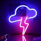 Iluminación brillante y estable -- el material de pvc transparente hace que la fuente del letrero de pared de neón emita luz de manera uniforme, suave y brillante. Las lindas luces de neón son de bajo voltaje y el brillo no disminuirá después de un uso prolongado, y la luz no parpadeará.