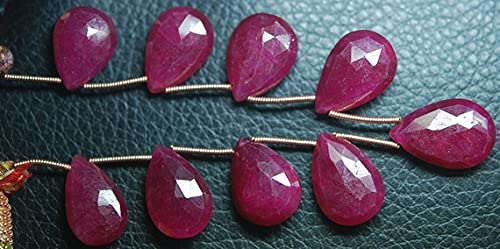 Rubis teinté facetté en poire de qualité supérieure pour vos créations de haute joaillerie