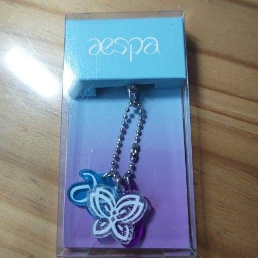 専用!!3点aespa ニンニン アクリルキーリングチャームセット 公式