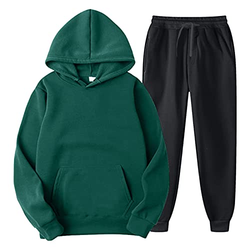 Ensemble pull à capuche et pantalon homme en S fini les tenues dépareillées