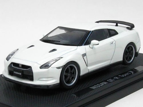 Amazon.co.jp: エブロ 1/43 ニッサン GT-R スペックV 2009 ホワイト