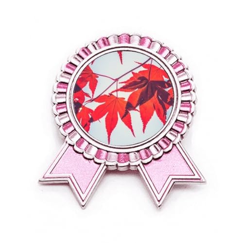 Broche en érable rouge accessoire idéal pour costume et veste