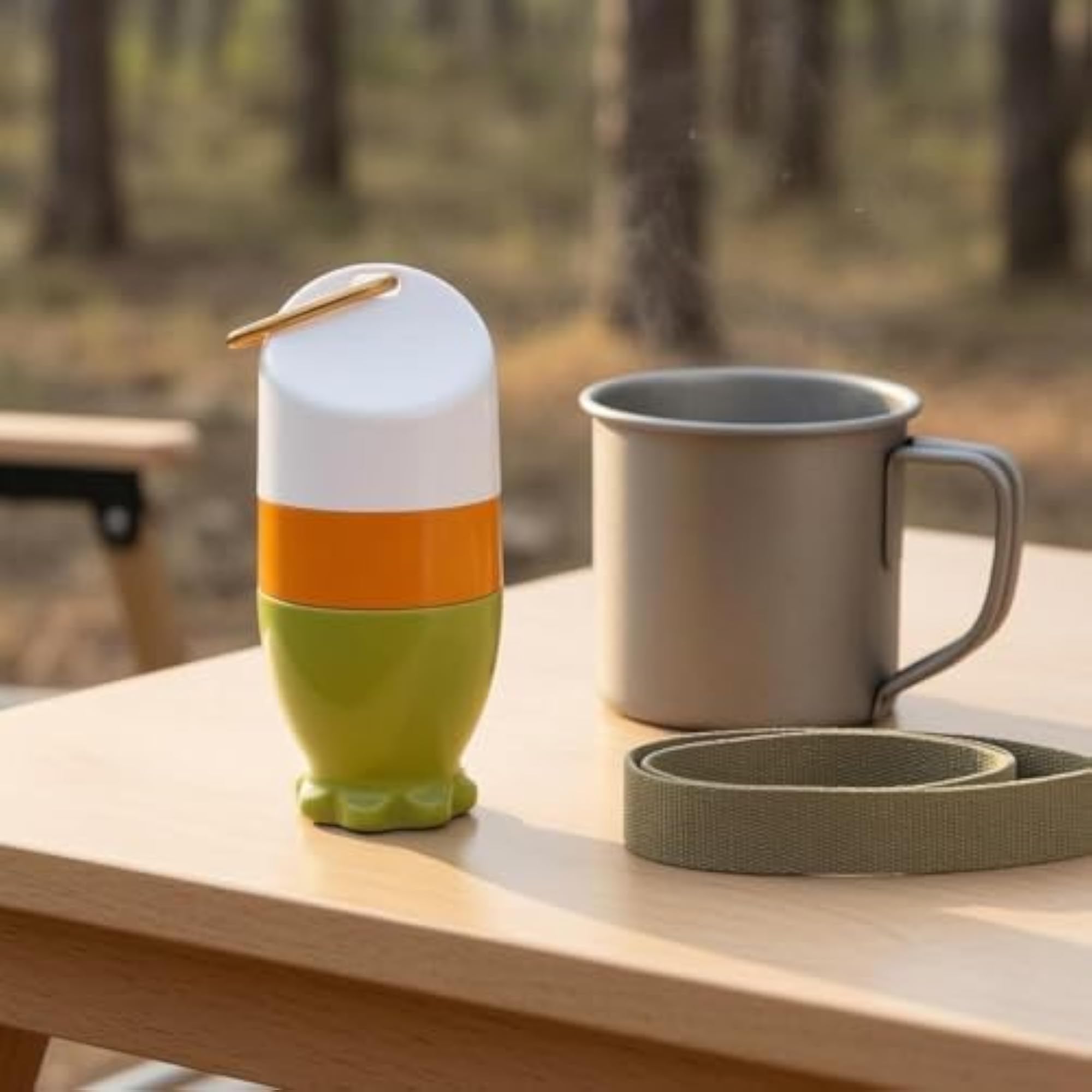 Snap-Fit Cover Sponge Applicator Bottle, Green White