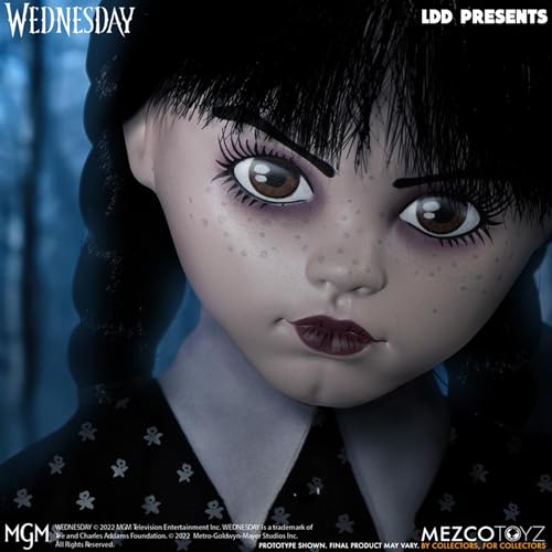 Mezco - Wednesday - Muñeca de colección miniatura 4