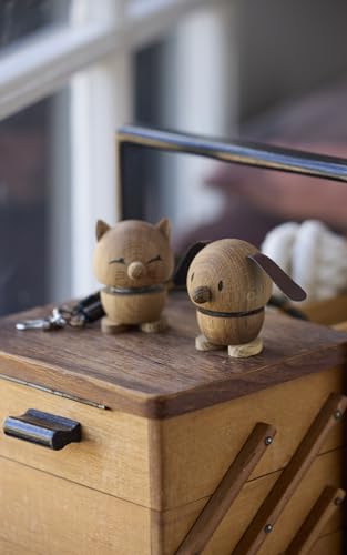 Hoptimist Tier, Hund, Holzdeko, Wackelfigur & Glücksbringer aus Holz, Skandinavisch, Deko Wohnzimmer, Büro & Schreibtisch, Tolle Kleine Geschenke, 5,5 x 5,9 x 7,3 cm, Small, Oak