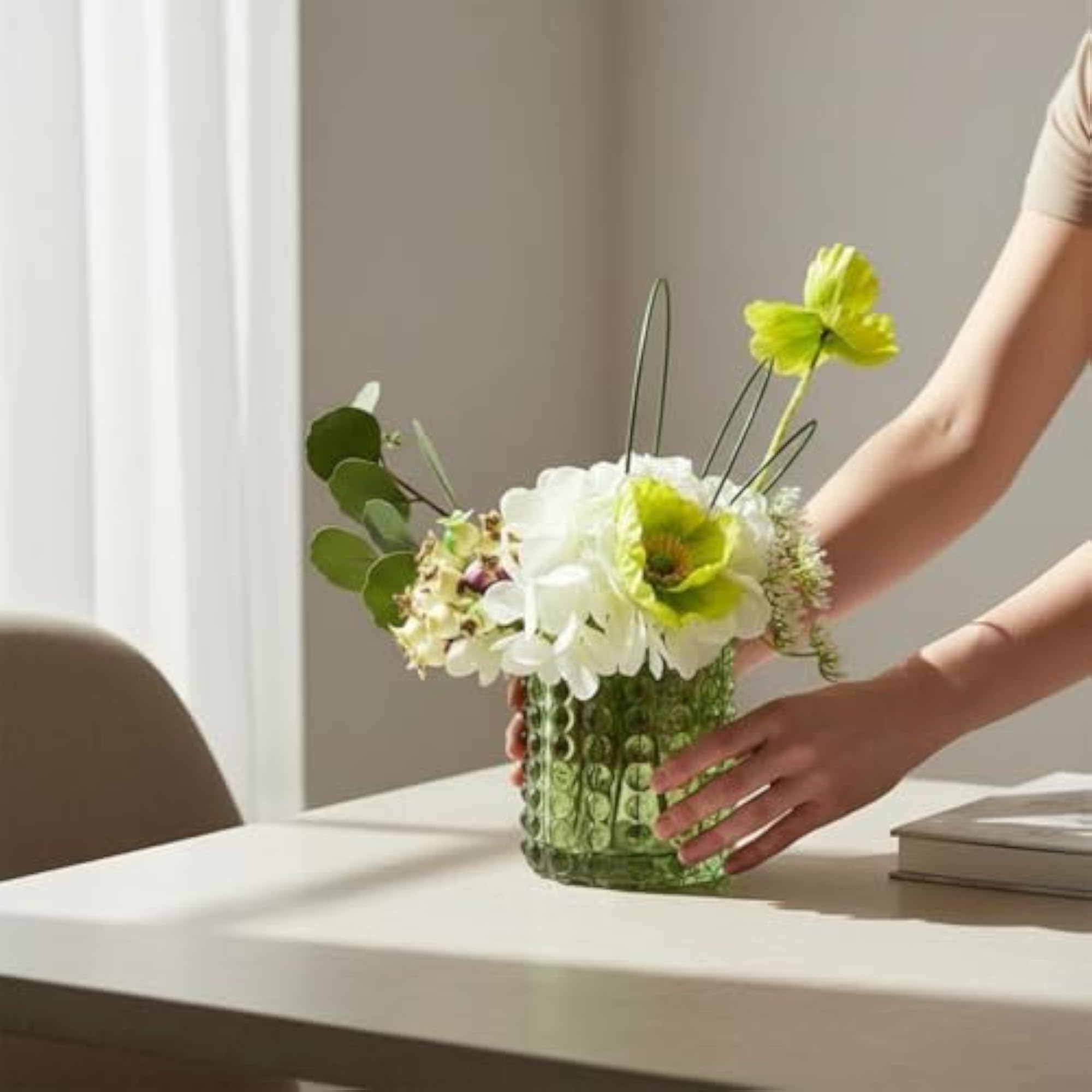 Modern Design Artificial Flower Arrangement