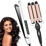 🌟【Zeit Sparen & Ganzen Tag halten】Dieses Welleneisen für Haare heizt sich in 30 Sekunden schnell auf und bietet das Lockenstab 3 fässer bei der Verwendung eine stabile Wärme. Das beach waves Haar hält über Nacht und den ganzen nächsten Tag mit nur einem Styling. Nach Vorliebe und Anlass können Sie mit diesem beach waves Lockenstab eine Vielzahl von Frisuren stylen, wie S-förmige oder lockere gewellte Locken. Tipp: Besprühen Sie Ihr Haar mit ein wenig Stylingspray. So hält Ihre Frisur länger.