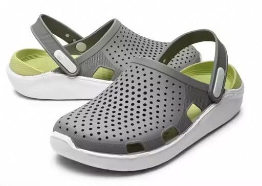 Clogs for men in Men's Sandals & Floaters-image-38