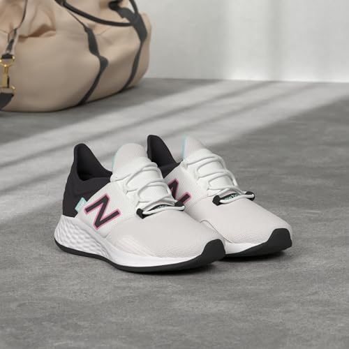 Image of New Balance Women's Fresh Foam Roav Running Shoe