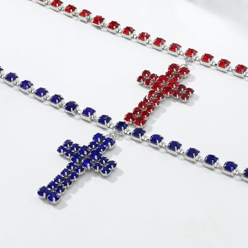 Collier croix surdimensionnée en métal robuste et collier superposé