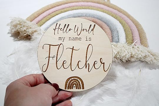 Personalised Baby Name Plaque | Hello World | Welcome To The World | Pregnancy Annoucement Sign | Baby Phot Prop | Baby Annoucement Plauqe | Baby Name Disc (Small (11x13cm))