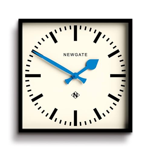 NEWGATE® Number Five Horloge Murale | Horloge de Gare Moderne carrée d’Inspiration rétro | 40cm | Noir avec Aiguilles Bleues | Style du Milieu du siècle...