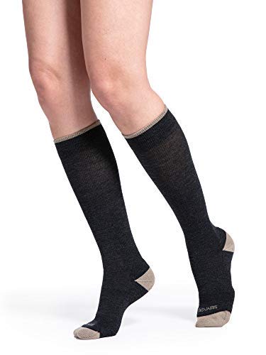 Image of SIGVARIS Men's & Women's Motion Thermoregulating Wool Closed Toe Calf-High Socks 15-20mmHg