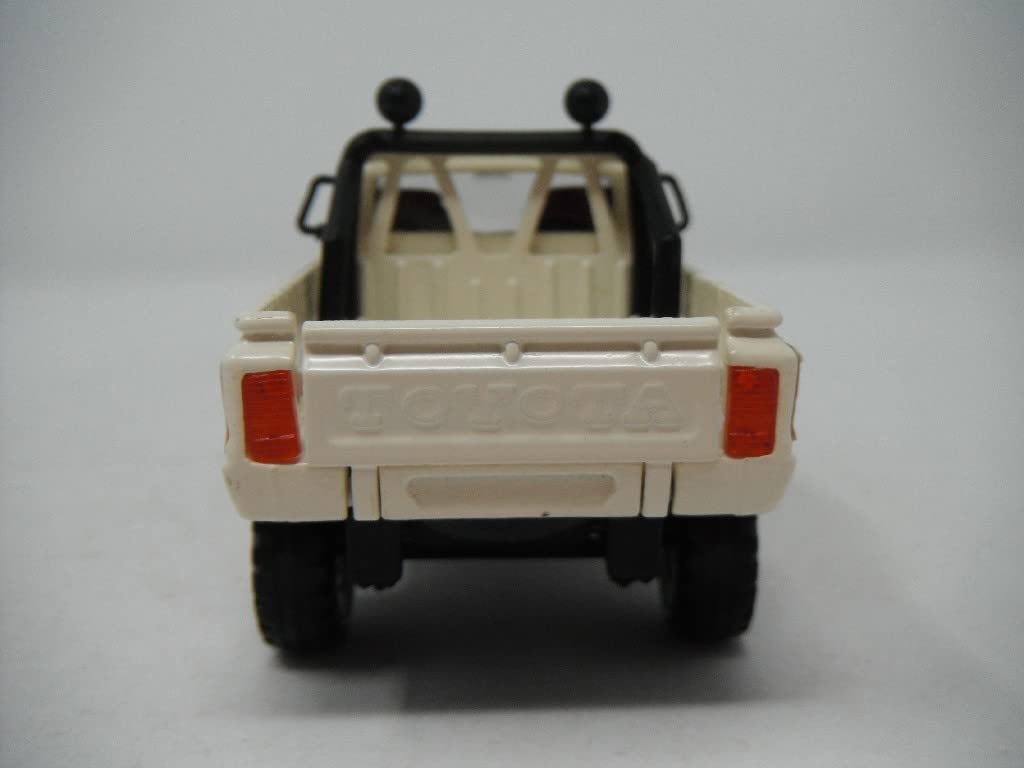 Amazon | □ ヨネザワ ダイヤペット『1/40 ミニカー ハイラックス 4WD
