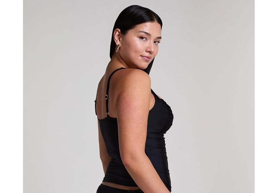 تانكيني لونا لتشكيل الجسم للنساء من HUNKEMÖLLER
