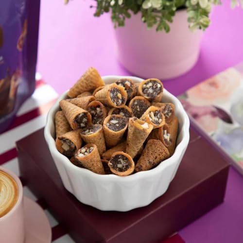 Image of NOVANOVA Best Bite Choco Filled Cones | Choco Hazelnut & Cookie Buttercream - Assorted Pack Of 2| 100% Eggless | No Added Preservatives (100 Gram)