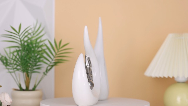 Estatuas cerámicas blancas y plateadas artísticas abstractas miniatura 7