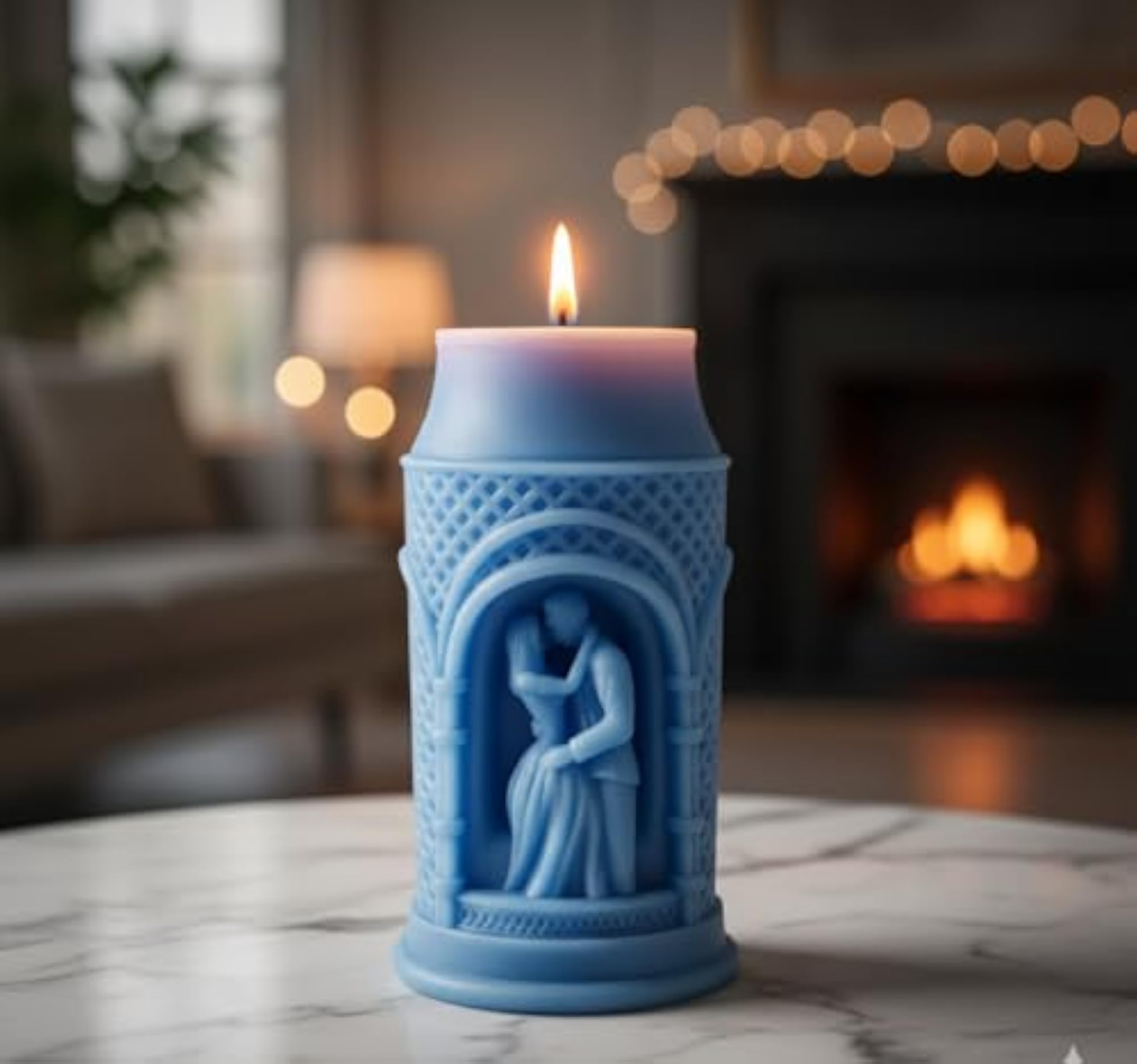 Luxury Scented Couple Hut Candle, Romantic Design