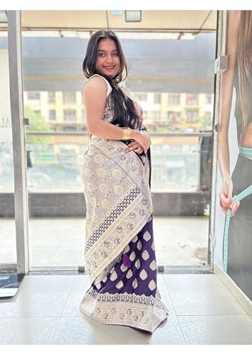 Image of Women's Banarasi Silk Georgette Saree Featuring Silver Sequin And Mirror Work