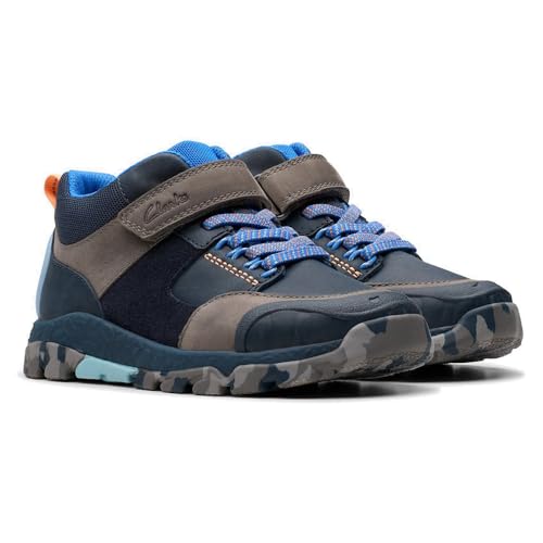 Clarks Boy's Classic Fashion Boot