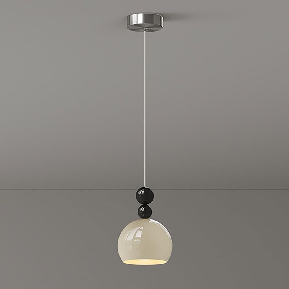 Mini lampe suspendue globe LED pour apaiser les nuits de votre enfant