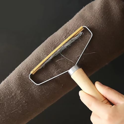 Image of Carpet Scraper.Pet Hair Removal Tool.Lint Rollers for Pet Hair Extra Sticky.Suitable for Carpets, Car Mats, Blankets, Clothes.