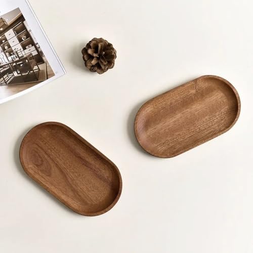 Planche à fromage en bois massif au design ovale et épuré