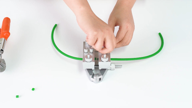 JIAWANSHUN PU Round Belt Welding Machine Polyurethane Belt Welder Round Belt Welder 110V with 150-400 ℃ Adjustable Temperature Electric Soldering Iron Eagle Belt Splicer(One Set)