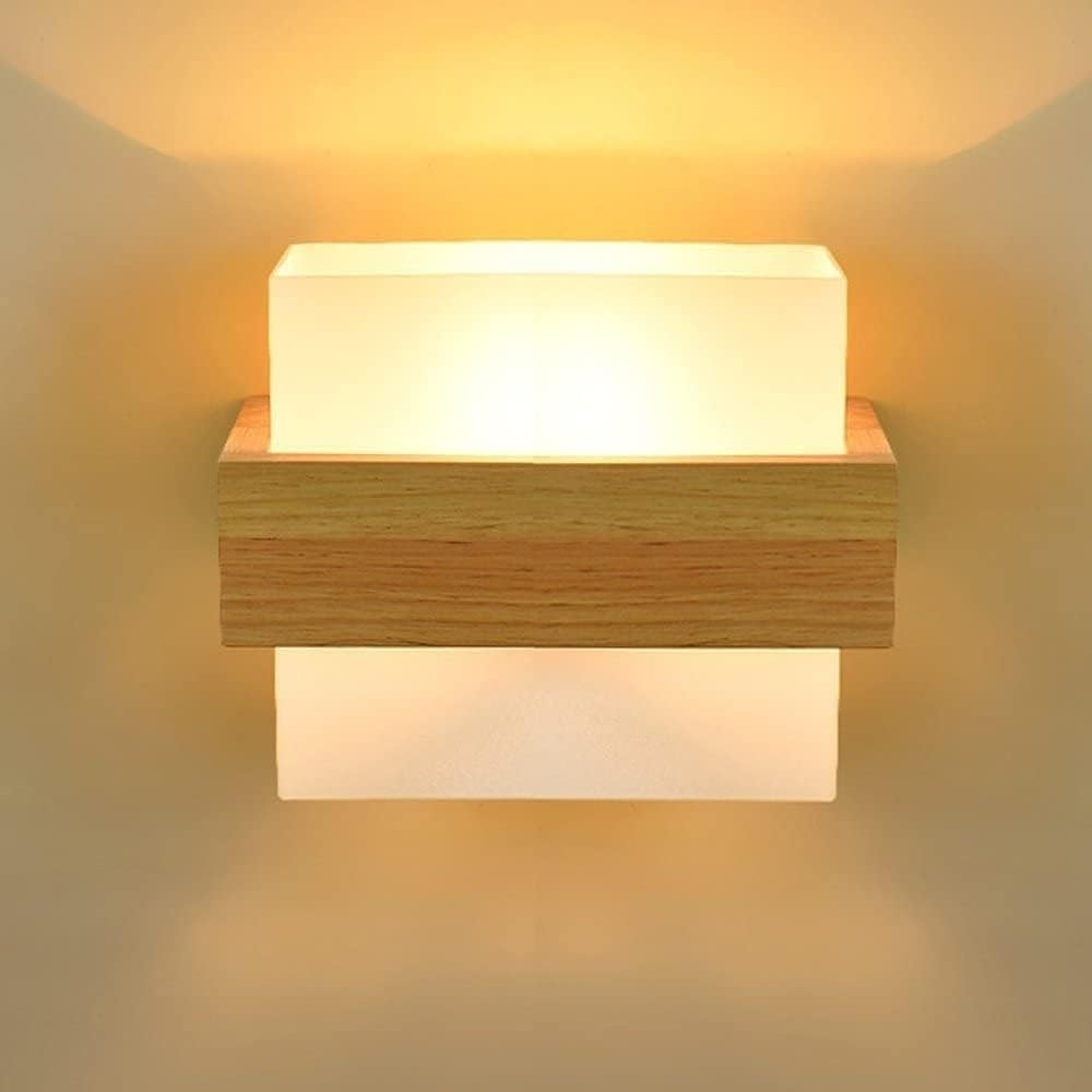 Aplique de pared de madera para iluminar pasillos oscuros sin ocupar espacio 8