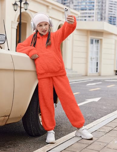 Arshiner Girls 2 Piece Outfits Drop Shoulder Hoodie Half Zip Fluffy Sweatshirt and Fleece Pants Sweatsuit3