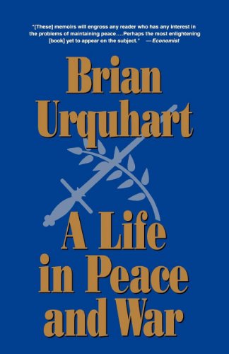 A Life in Peace & War Livre eBook France