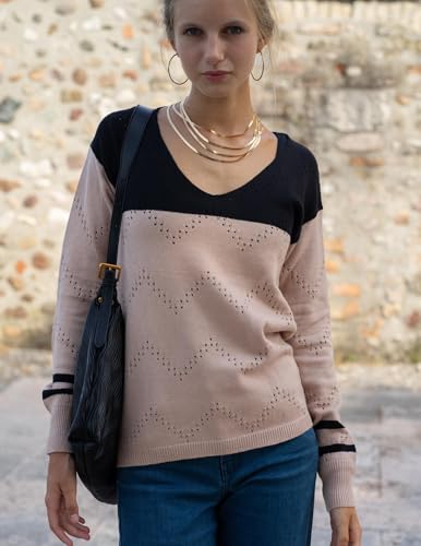 Zeagoo Womens Sweaters Fall Trendy Casual Long Sleeve Shirt Lightweight V Neck Off Shoulder Crochet Pullover Top Outfit2