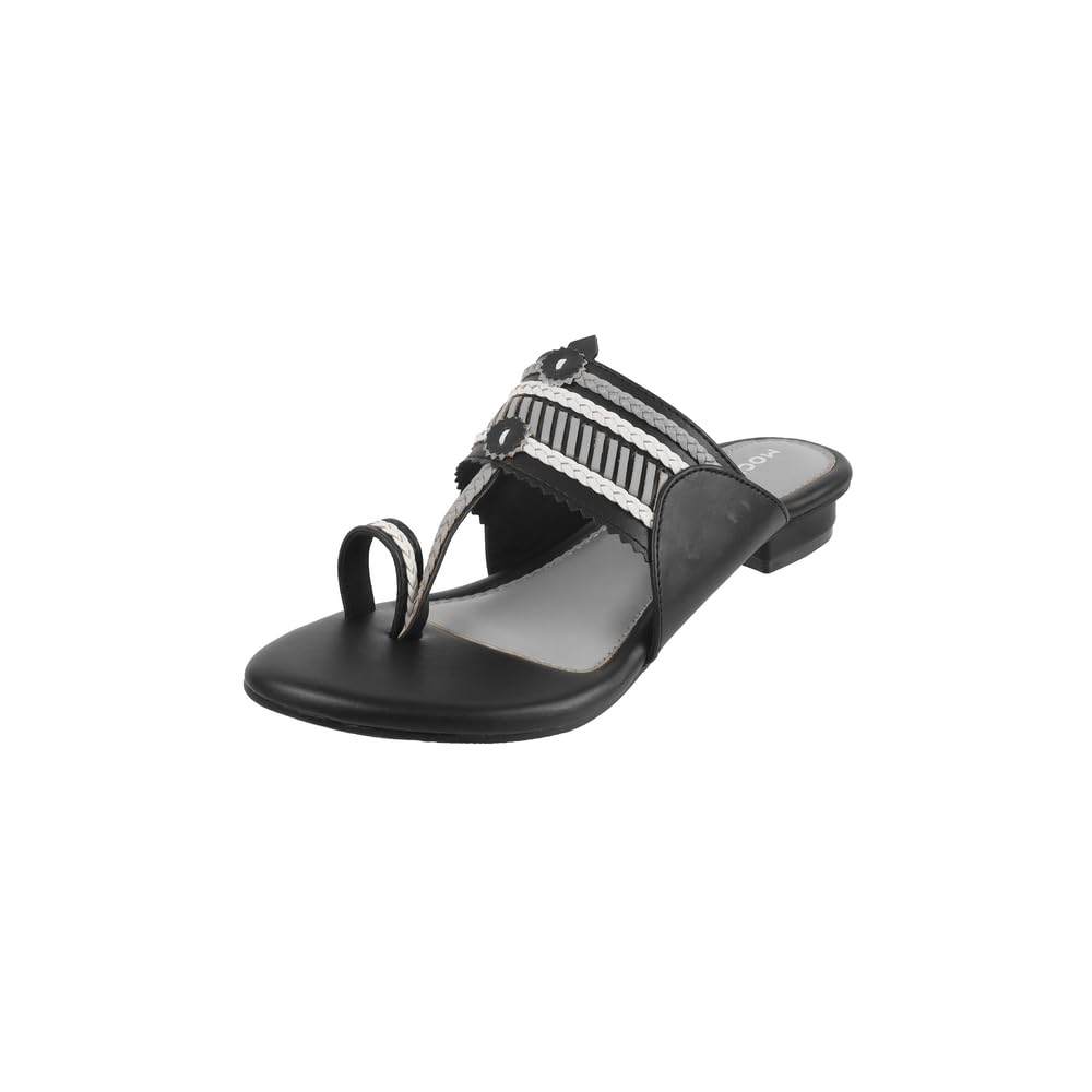 Women Synthetic Leather Flat Kolhapuri Chappal