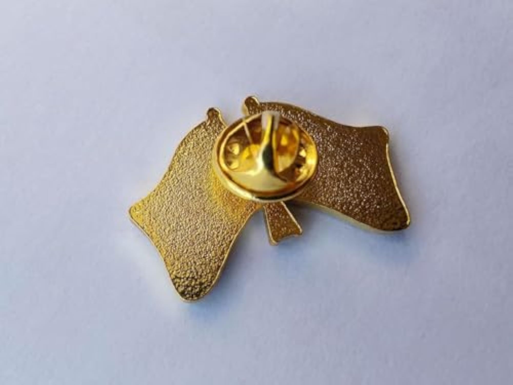 USA Friendship Flag Cross Connection Pin Brooch
