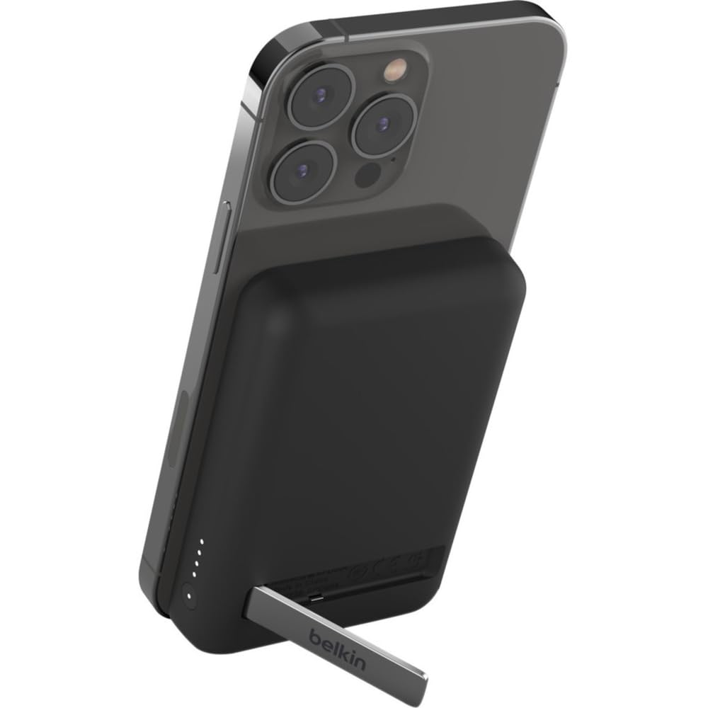 Belkin BPD004 5000 mAh Magnetyczny bezprzewodowy powerbank, przenośna ładowarka do MagSafe z ładowaniem Pass-thru, moc wyjściowa 7,5 W, moc wej 10 W, kompatybilna z seriami iPhone 13 i 12 – Czarny | Bezprzewodowe ładowanie akumulatora, iPhone 17, Air, Pro