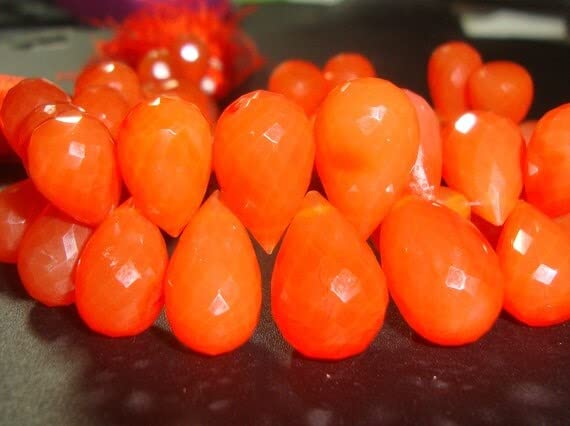 Briolette mandarine orange de qualité supérieure en quartz facetté pour joaillerie fine